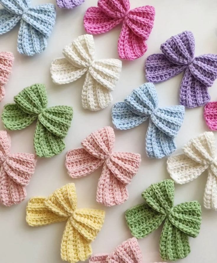 simple bow handmade crochet clip